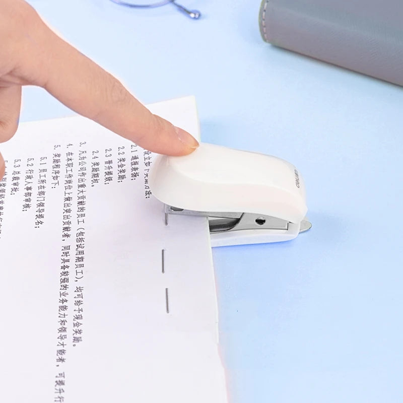 3-In-1 Portable Mini Stapler Lovely Pastel Color Stapler And Staple Remover Set (Capacity: 830 Staples) 26/6 Standard A7880